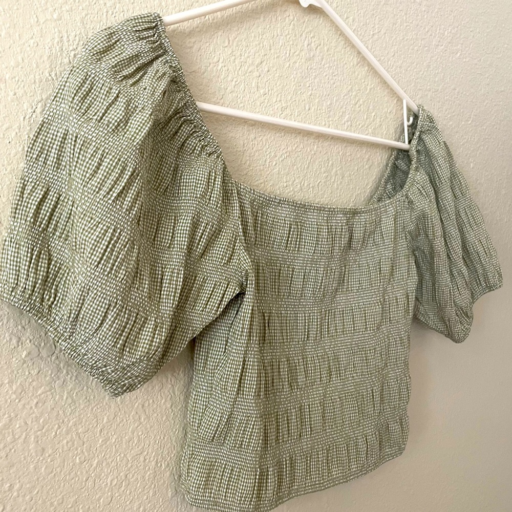 Forever 21 balloon sleeve top